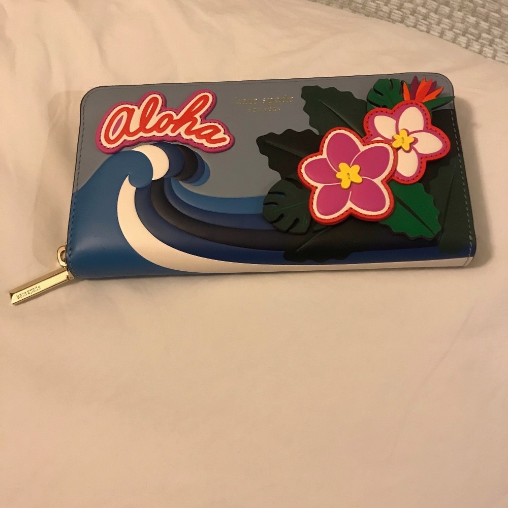 Kate Spade Hawaii Exclusive Zip Around Wallet NWT
